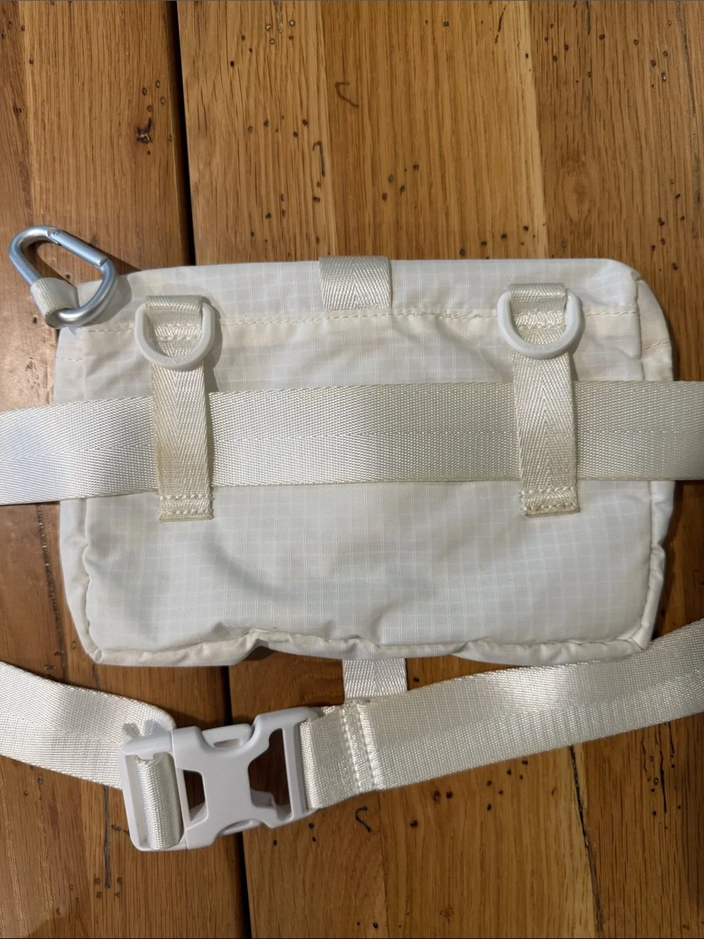 Athleta Crossbody Belt Bag - Picture 6 of 11
